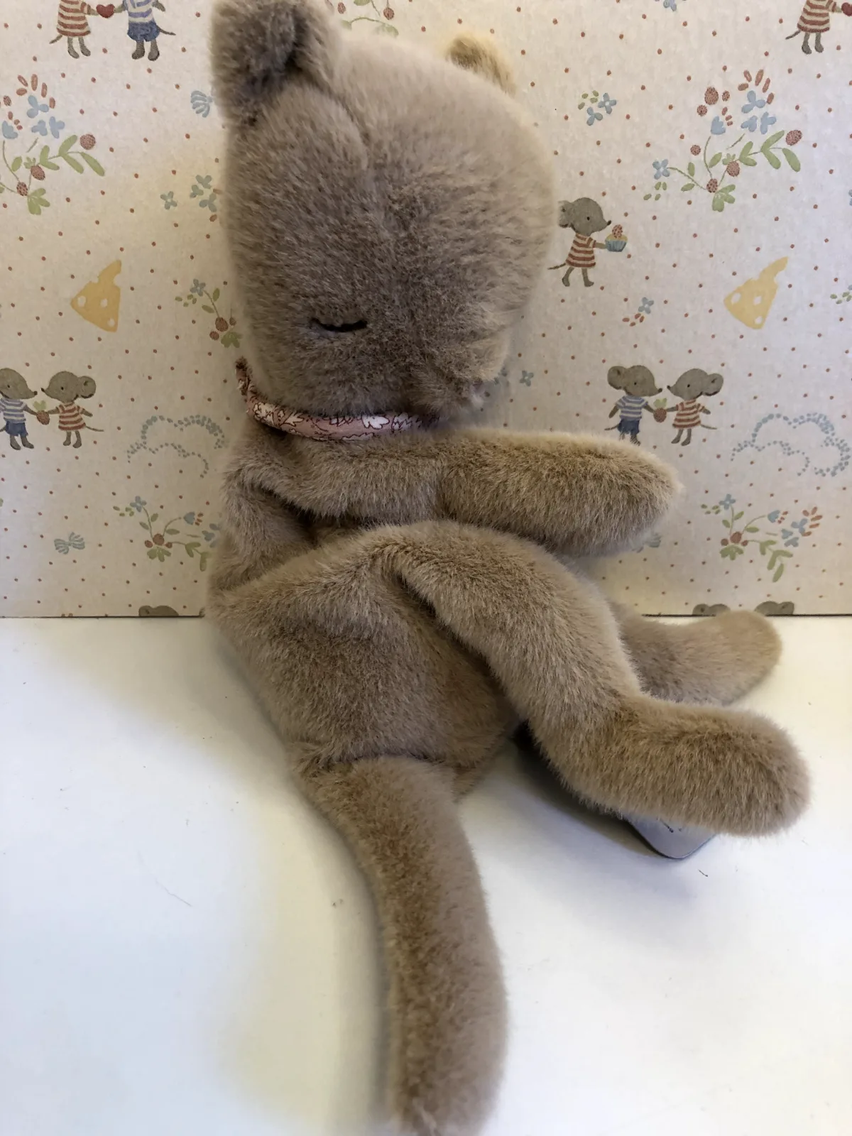 Sleeping kitten plush, small
