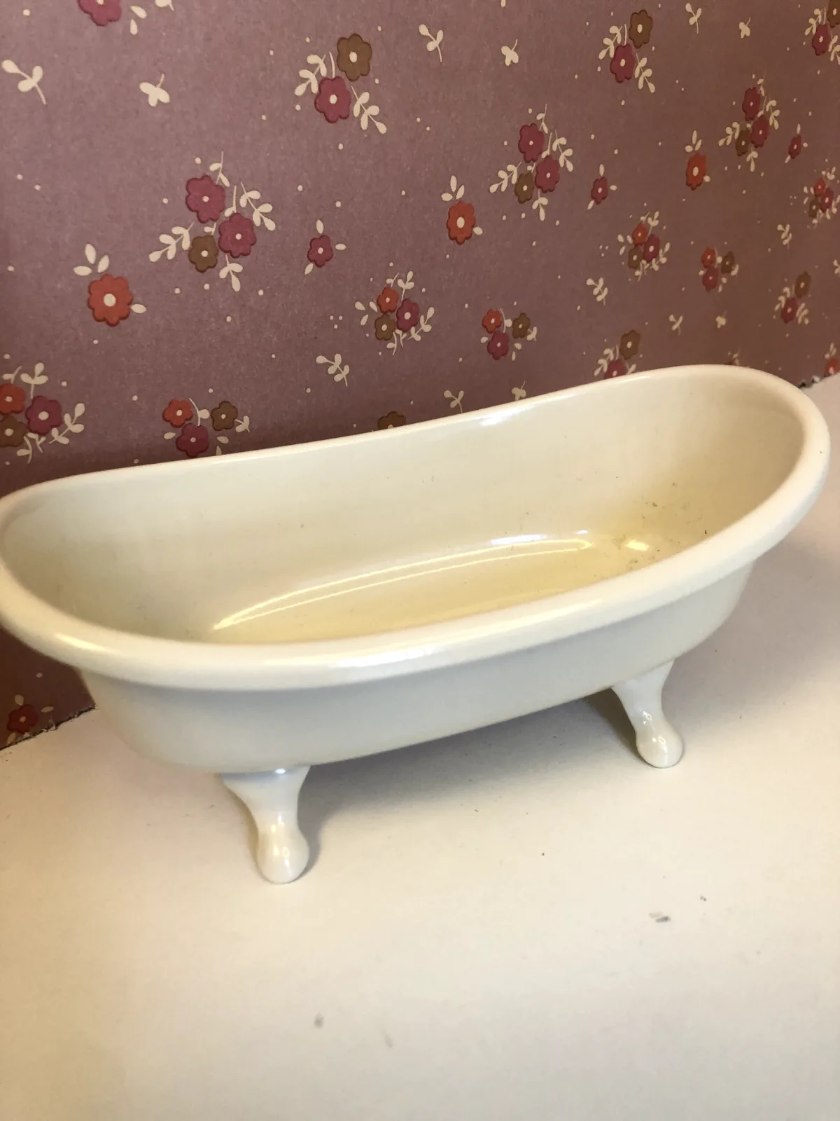 MINIATURE BATHTUB