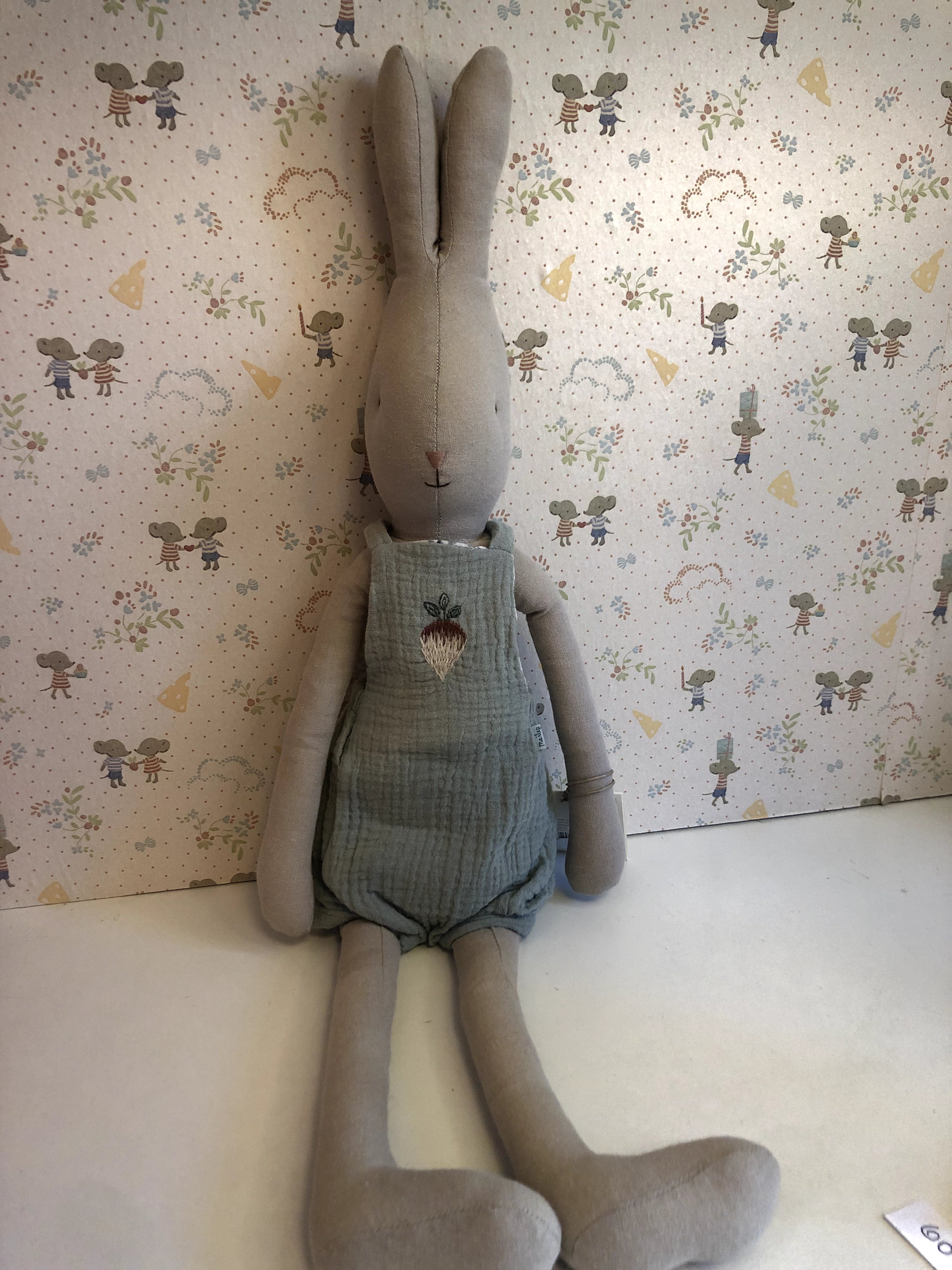 RABBIT SIZE 4