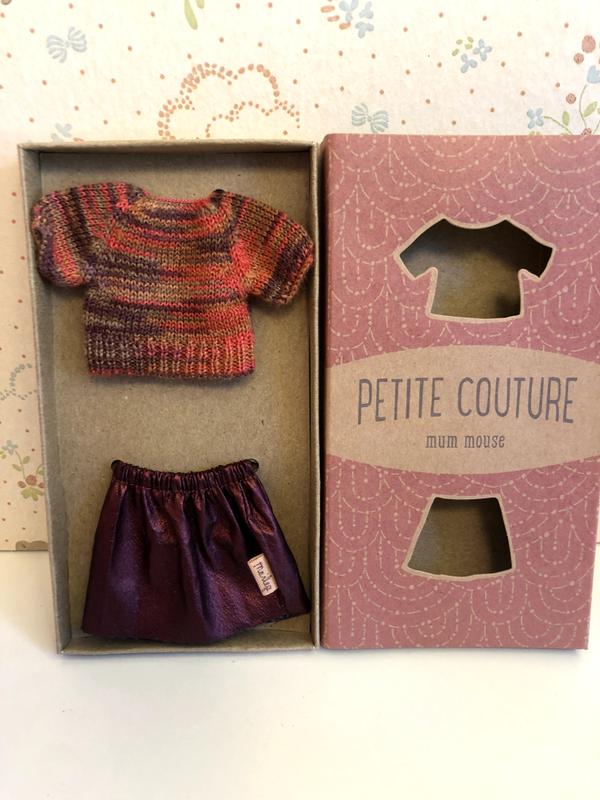 SKIRT & KNITTED BLOUSE MUM MOUSE