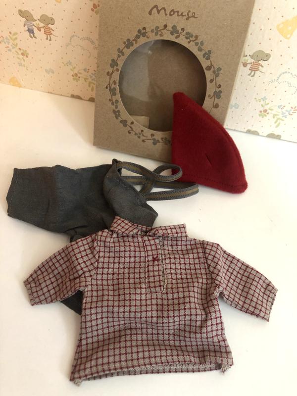 CHRISTMAS CLOTHES FOR MOUSE 