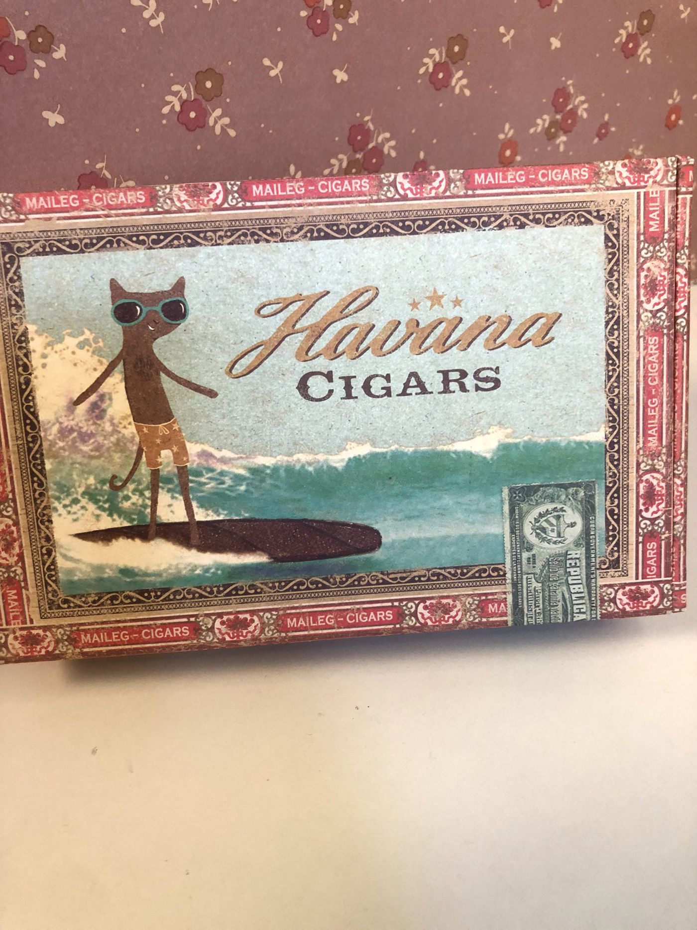 MUM & DAD IN CIGAR BOX
