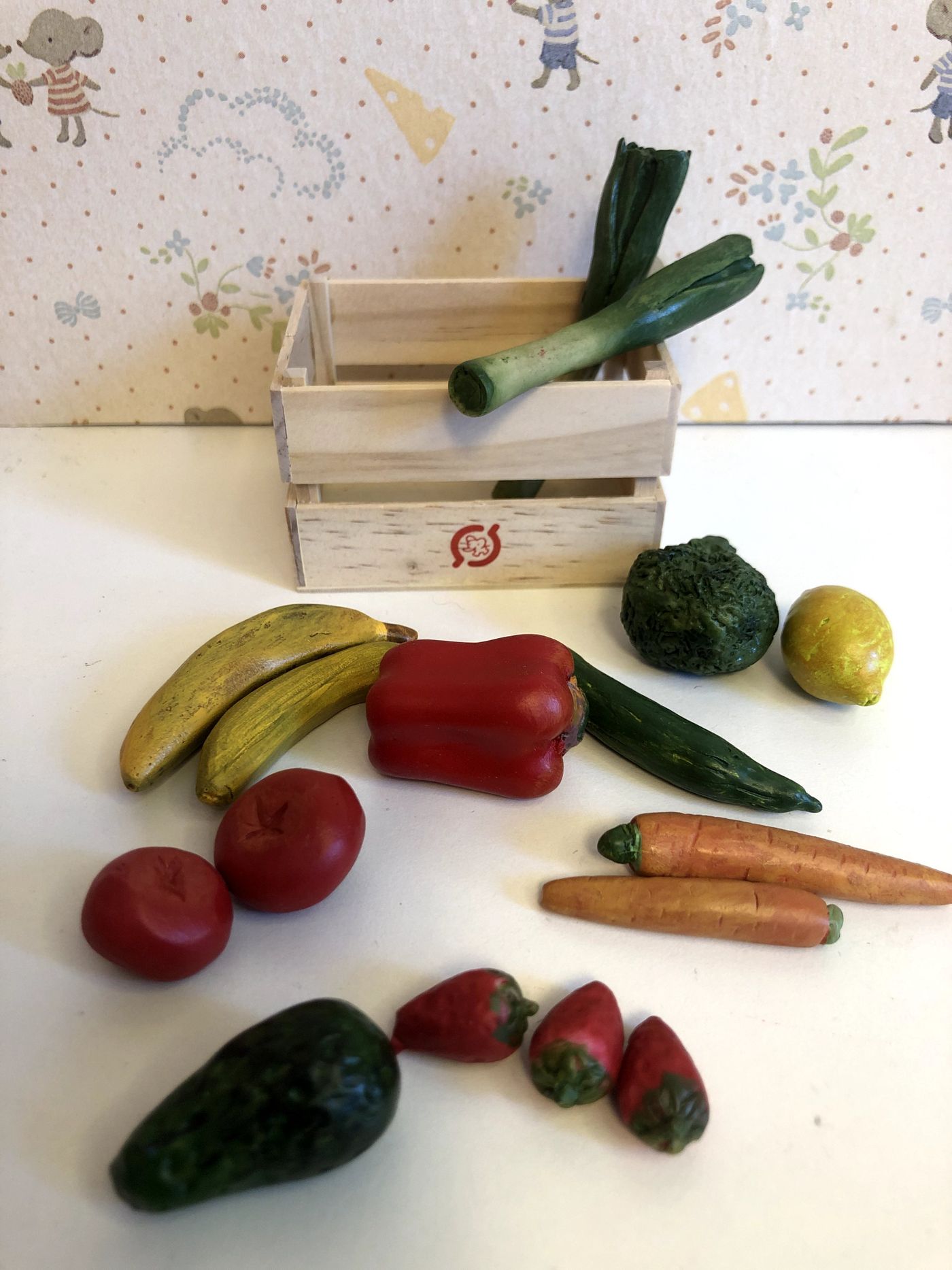 VEGGIES AND FRUITS