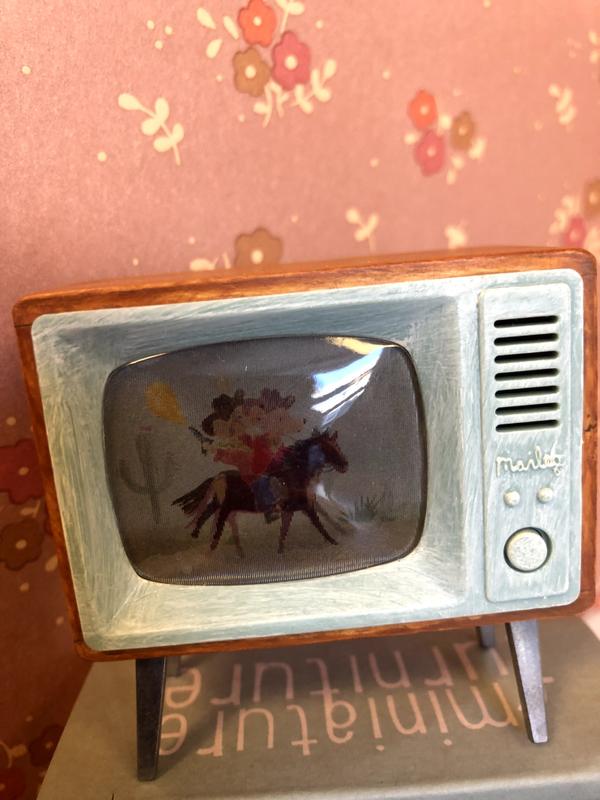 TELEVISION