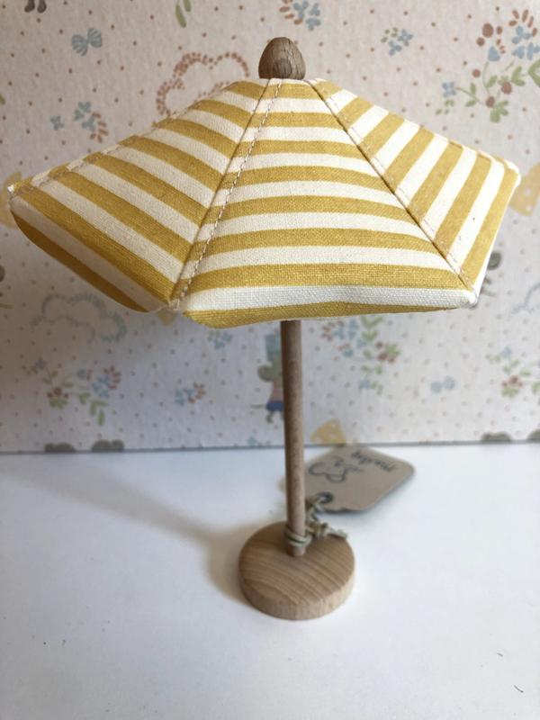 BEACH UMBRELLA