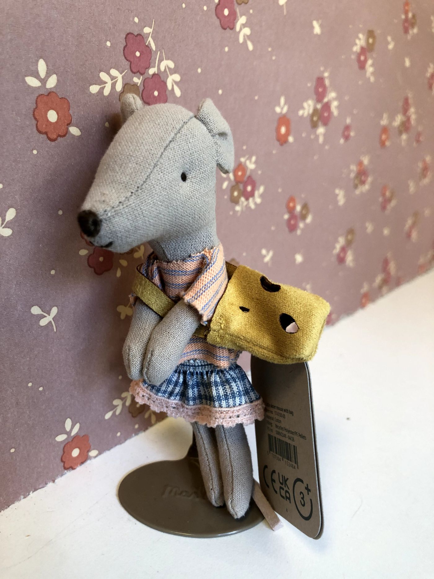 LITTLE SISTER MOUSE WITH BAG