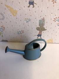 WATERING CAN