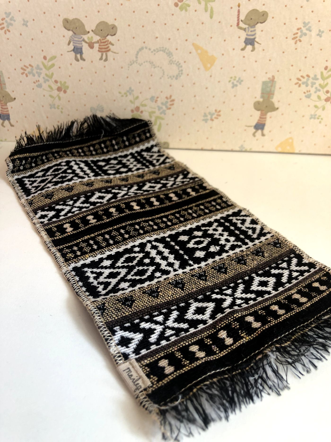 MINIATURE RUG