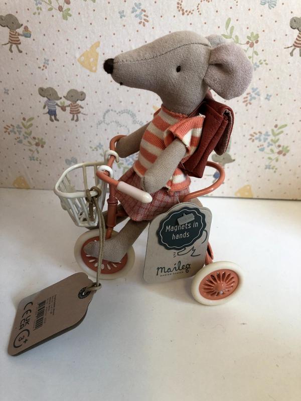 TRICYCLE MOUSE, BIG SISTER