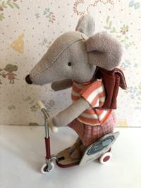 TRICYCLE MOUSE, BIG SISTER