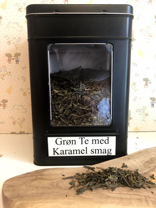 GRØN THE MED KARAMEL SMAG