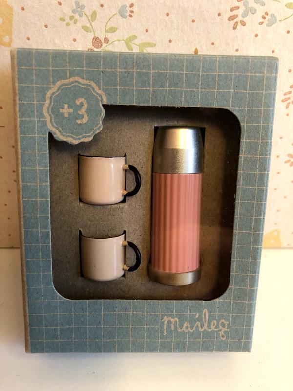 THERMOS & CUPS