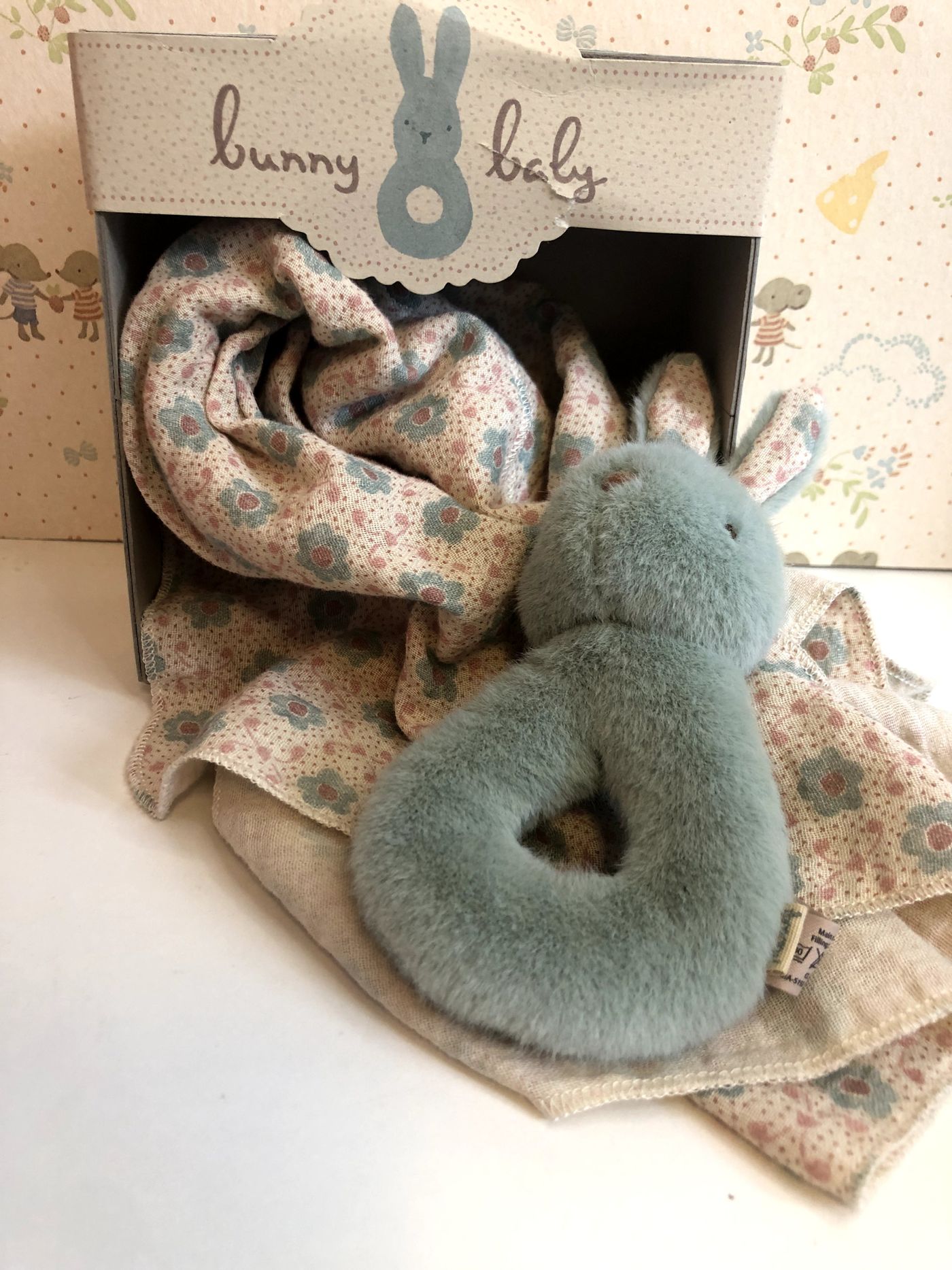 RABBIT RATTLE SET