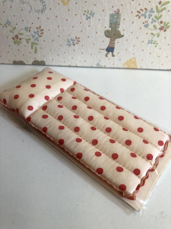 AIR MATTRESS