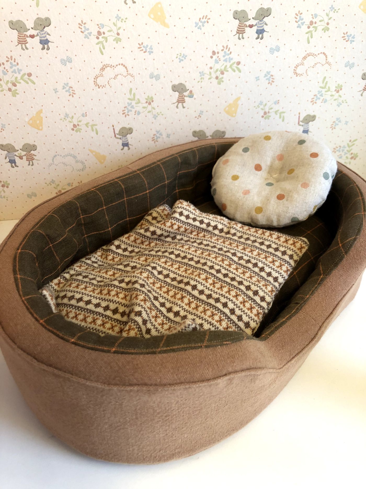 DOG BASKET