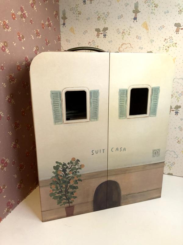 SUITCASA
