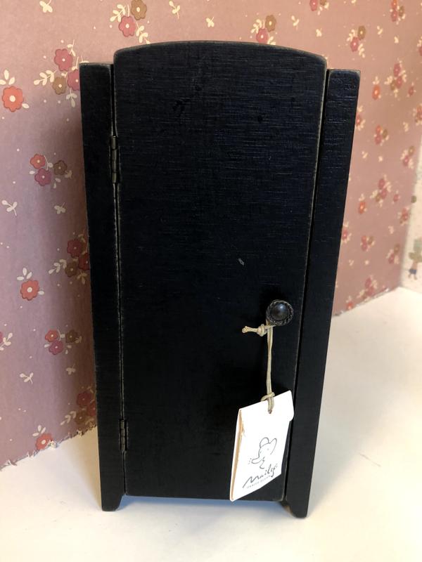 MINIATURE VINTAGE CLOSET W. HANGERS